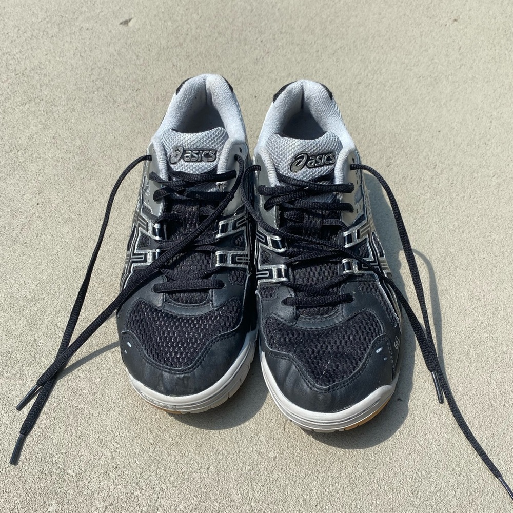 Asics volleyball shoes